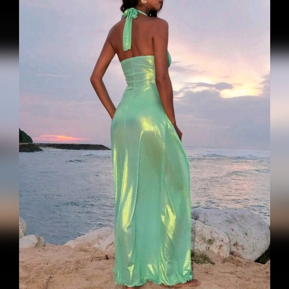 Solid Color Knitted Cutout Front Bodycon Dress For Women - Picture 4 of 4